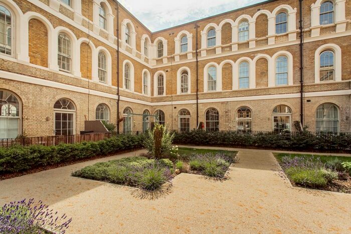 2 Bedroom Flat To Rent In Shaft Apartments, Richard Tress Way, Mile End, London, E3