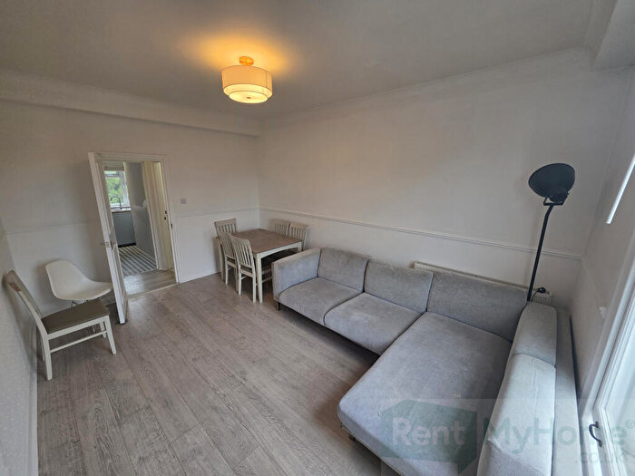 2 Bedroom Flat To Rent In Anerley Road, London, SE20
