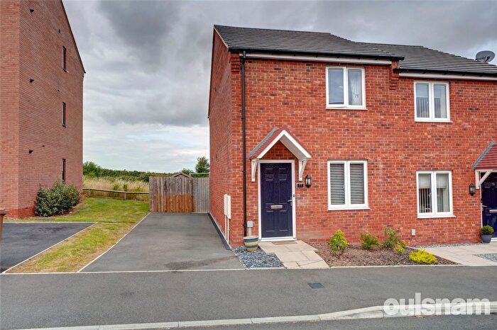 2 Bedroom Semi-Detached House For Sale In Lidsgreen Avenue, Copcut, Droitwich, Worcestershire, WR9
