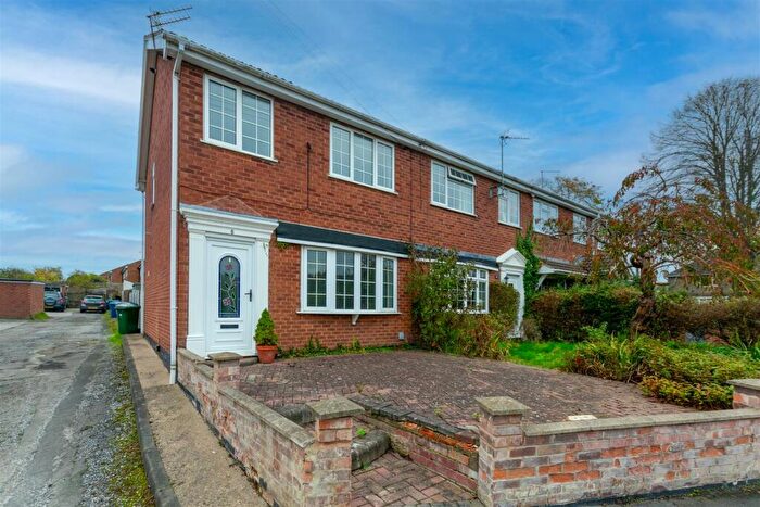 3 Bedroom Town House For Sale In Musters Road, Ruddington, Nottingham, NG11