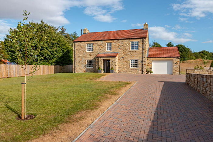 4 Bedroom Detached House For Sale In Tunstall, DL10