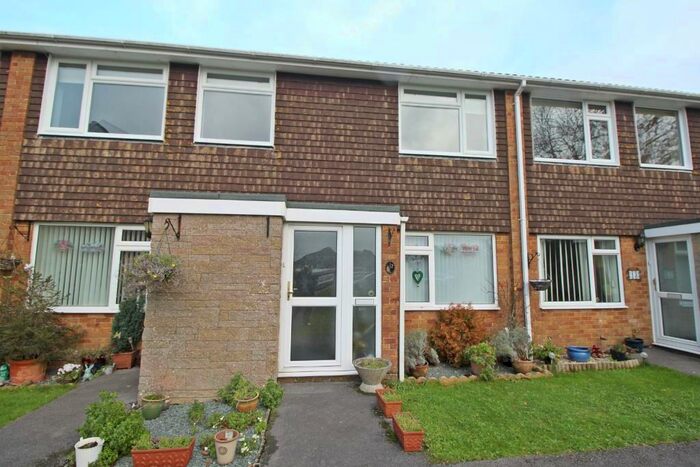 2 Bedroom Maisonette To Rent In Avon Court, Netley Abbey, Southampton, SO31