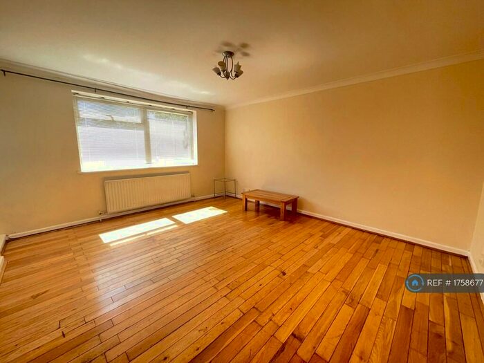 2 Bedroom Flat To Rent In Atherton Heights, Wembley, HA0