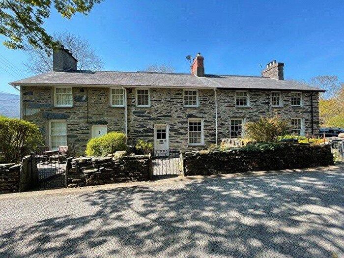 2 Bedroom Terraced House For Sale In Nantmor, Caernarfon, Gwynedd, LL55