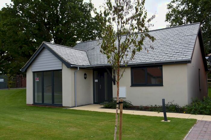 2 Bedroom Detached Bungalow For Sale In Ashtree Close, Reepham, Norwich, NR10