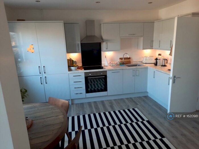 2 Bedroom Flat To Rent In Mayfield, Eccleston Park, Prescot, L34