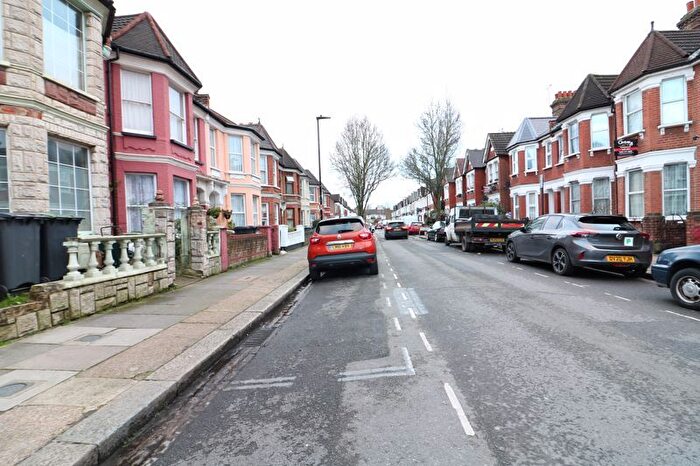 Studio To Rent In Mount Pleasant Road, London, N17