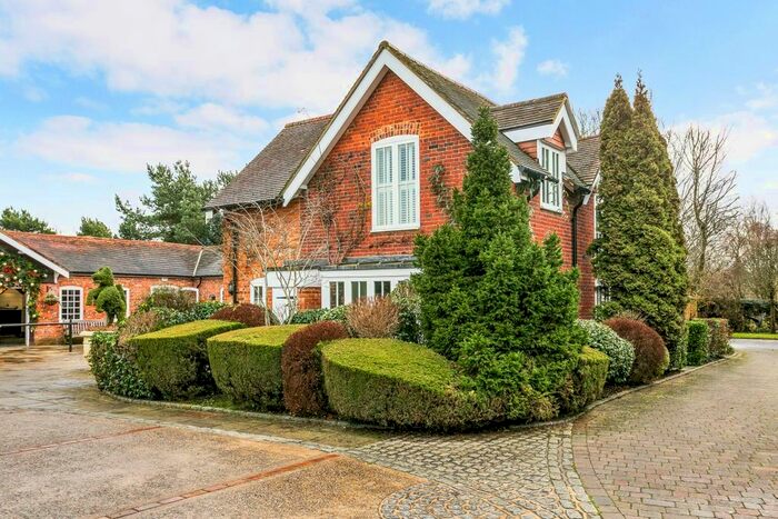 3 Bedroom Detached House To Rent In Hatchet Lane, Winkfield, Windsor, SL4