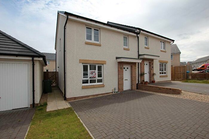 3 Bedroom Semi-Detached House To Rent In Gibb Drive, Winchburgh, West Lothian, EH52