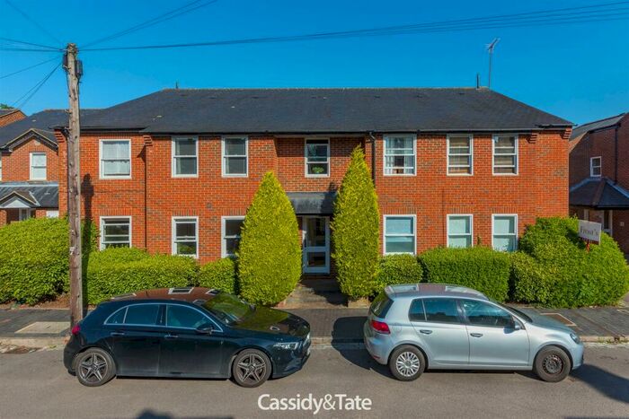1 Bedroom Flat To Rent In Heath Road, St Albans, AL1