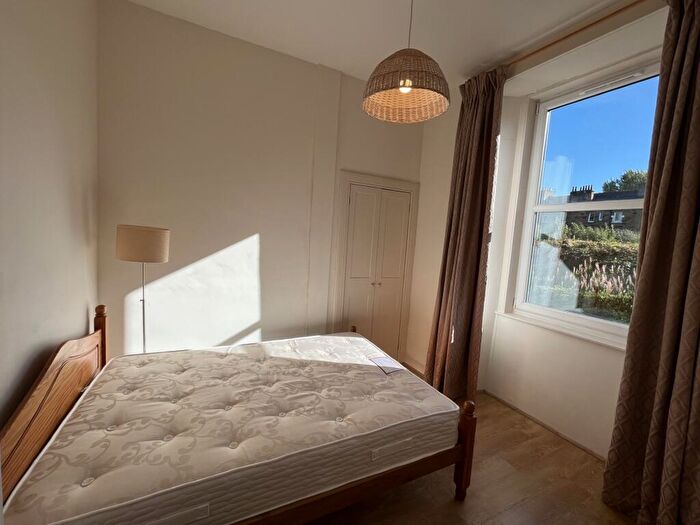 1 Bedroom Flat To Rent In Westfield Street, Edinburgh, EH11