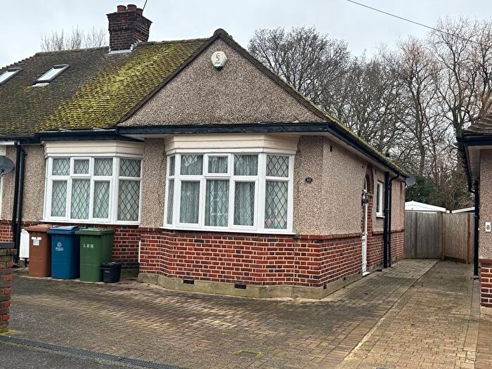 2 Bedroom Bungalow To Rent In Manor Park Drive, Harrow, HA2