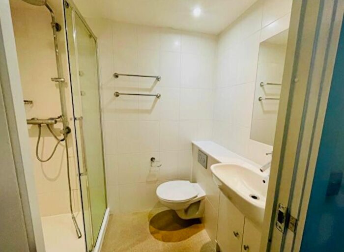 Studio To Rent In Cardinal Court, Scholes Street, Oldham, Greater Manchester, OL1