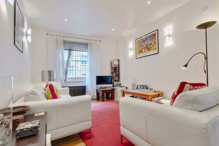 4 Bedroom House To Rent In Elliotts Row, Kennington, SE11