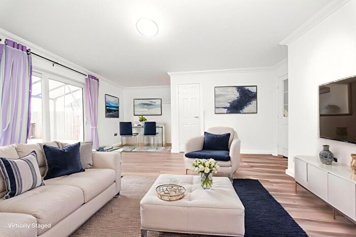 3 Bedroom Semi-Detached House For Sale In Mossend Grove, West Calder, EH55