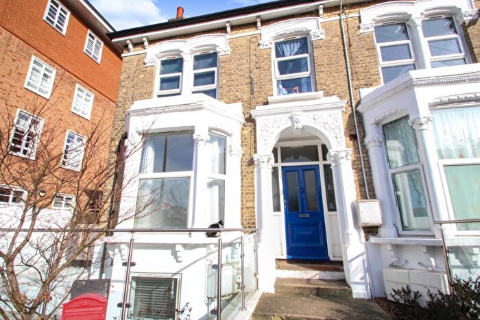 1 Bedroom Apartment To Rent In Kirkdale Road, London, Greater London, E11