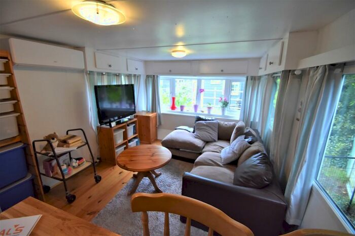 1 Bedroom Mobile Home To Rent In Copse Lane, Hayling Island, PO11