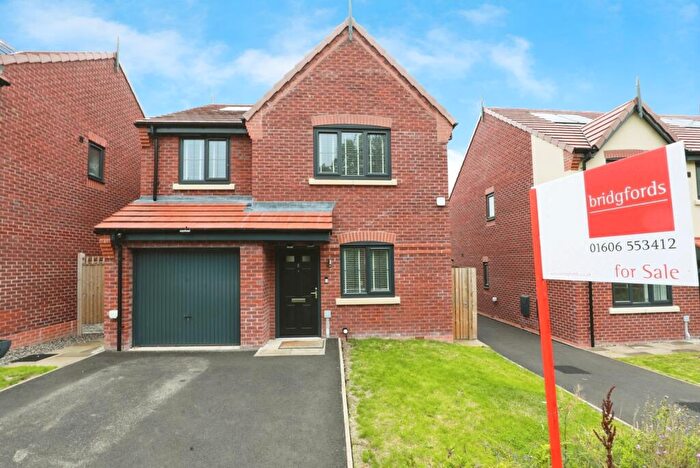 4 Bedroom Detached House For Sale In Ivyleaf Gardens, Winsford, Cheshire, CW7