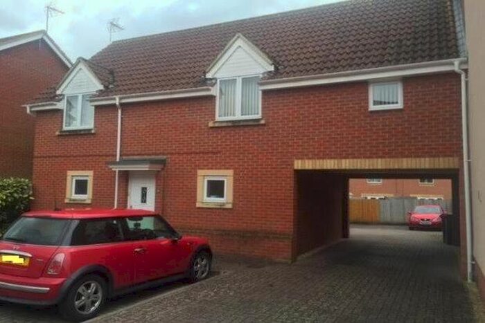 2 Bedroom Maisonette To Rent In Hedge End, Southampton, SO30