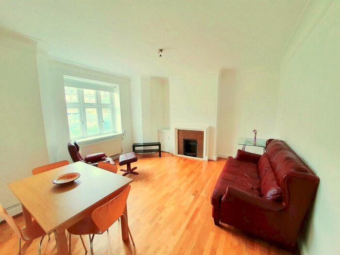 1 Bedroom Flat To Rent In Holmfield Court, Belsize Grove, Belsize Park, NW3