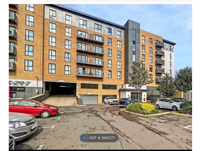 2 Bedroom Flat To Rent In Clydesdale Way, Belvedere, DA17