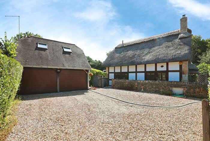 3 Bedroom Cottage For Sale In Winchcombe Road, Sedgeberrow, Evesham, Worcestershire, WR11