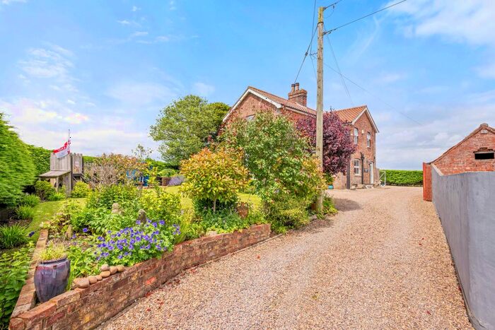 3 Bedroom Detached House For Sale In Croft Bank, Croft, PE24