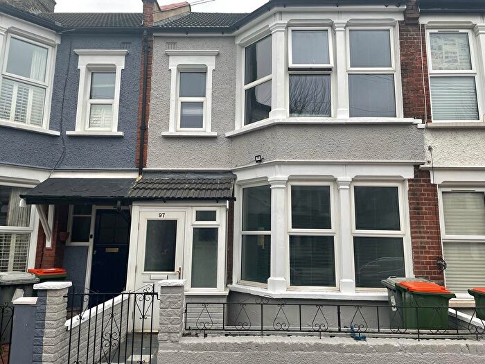 4 Bedroom Terraced House To Rent In Montpelier Gardens, London, London, E6