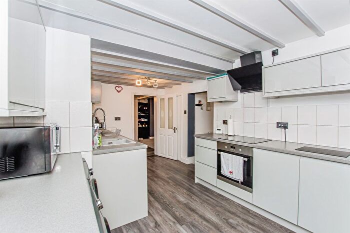 2 Bedroom Detached House For Sale In High Road, Guyhirn, Wisbech, PE13
