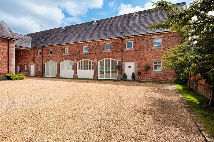 3 Bedroom Barn Conversion For Sale In Wrexham Road, Bulkeley, SY14