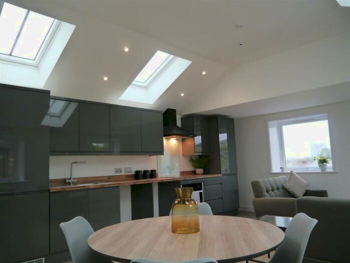 2 Bedroom Apartment To Rent In Park Terrace, Waterloo, Liverpool, L22