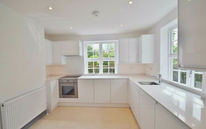 3 Bedroom Semi-Detached House To Rent In Brookland Rise, Hampstead Garden Suburb, NW11