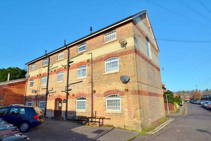 1 Bedroom Flat To Rent In Wimborne, BH21