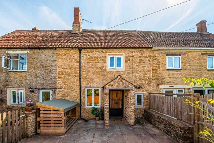 2 Bedroom Terraced House For Sale In Mount Pleasant, Frome, BA11