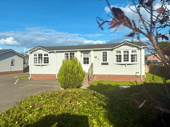 2 Bedroom Lodge For Sale In Sheriff Hutton Road, Strensall, York, YO32