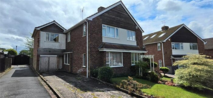5 Bedroom Semi Detached House For Sale In Wiltshire Close, Mount Nod, Coventry, CV5