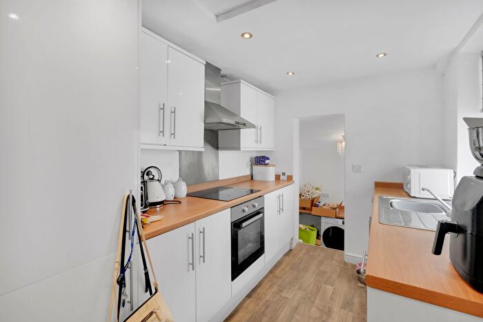 3 Bedroom Terraced House For Sale In Hawthorne Road, Burnley, BB11