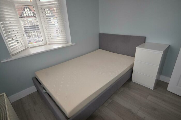 1 Bedroom Private Hall To Rent In Clarendon Gardens, Wembley, Middlesex, HA9