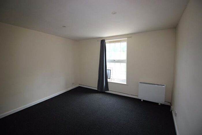 1 Bedroom Flat To Rent In High Street, Cinderford, GL14