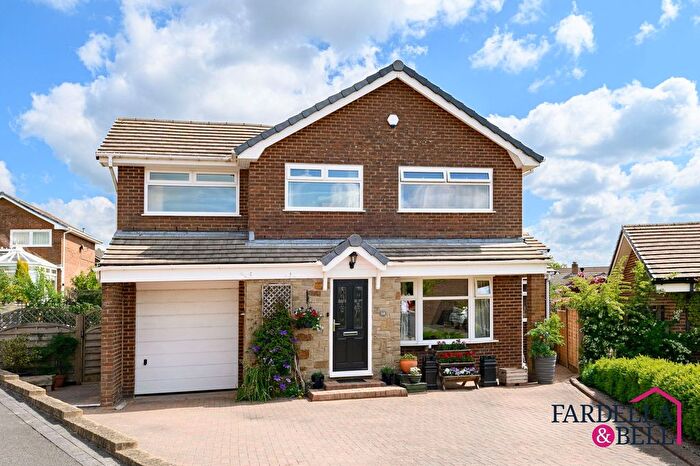4 Bedroom Detached House For Sale In Windsor Close, Read, BB12
