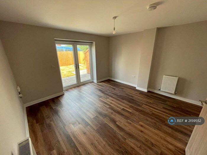 2 Bedroom Semi-Detached House To Rent In Bayley Place, Exeter, EX1