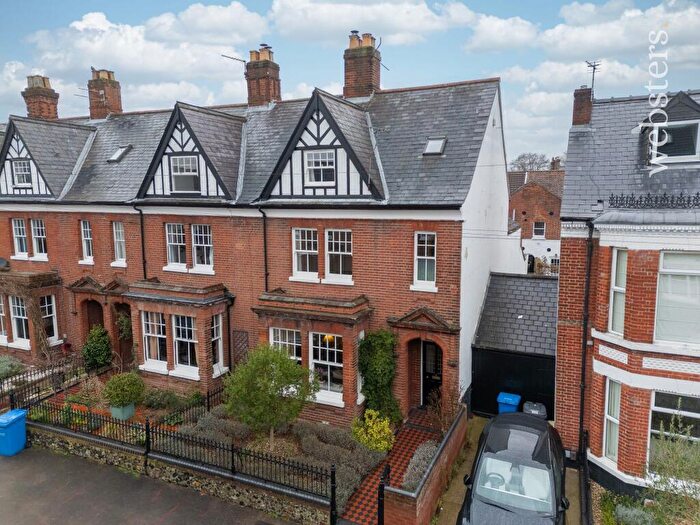 5 Bedroom End Of Terrace House For Sale In Grosvenor Road, Norwich, NR2