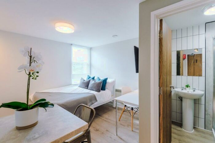 1 Bedroom Flat To Rent In Jesmond Road, Newcastle Upon Tyne, NE2