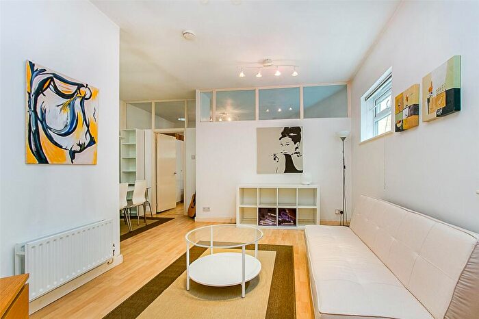 1 Bedroom Flat To Rent In Sheen Lane, East Sheen, SW14