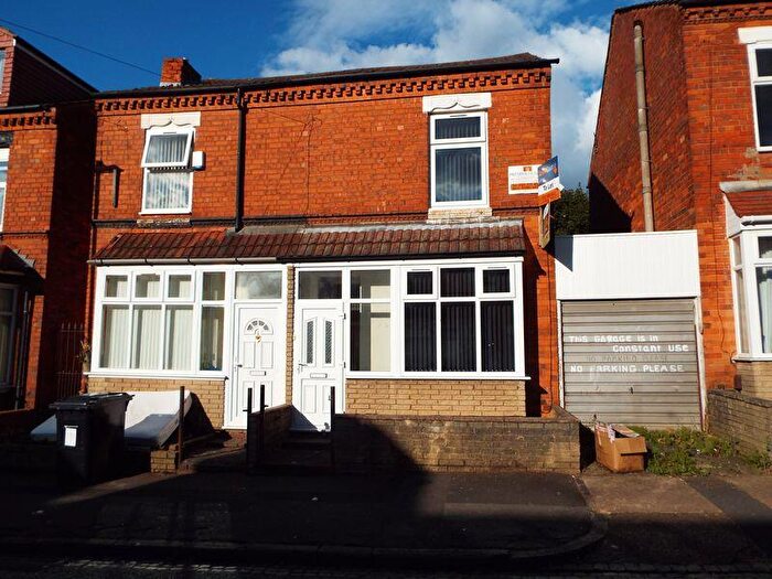 4 Bedroom Semi Detached House To Rent In Hubert Road, Selly Oak, Birmingham, B29