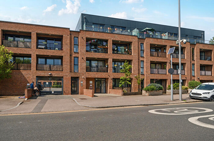 3 Bedroom Apartment For Sale In Shernhall Street, London, E17