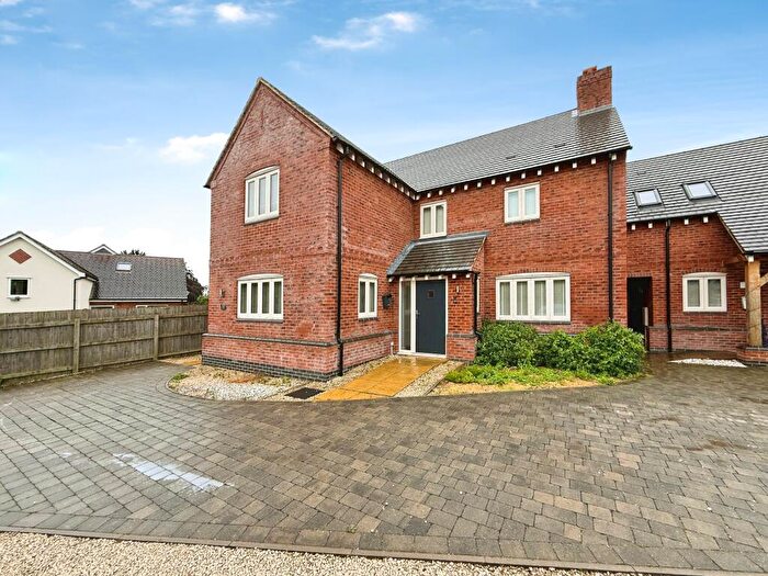 4 Bedroom Detached House To Rent In Ticknall Road, Hartshorne, DE11