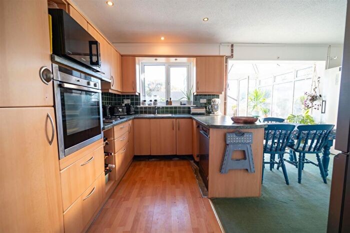 3 Bedroom Detached House For Sale In Berma Close, Mumbles, Swansea, SA3