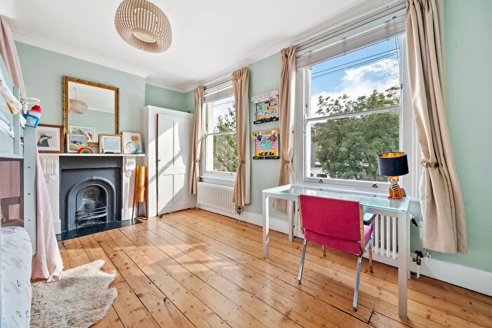 5 Bedroom Terraced House For Sale In Hollar Road, London, N16