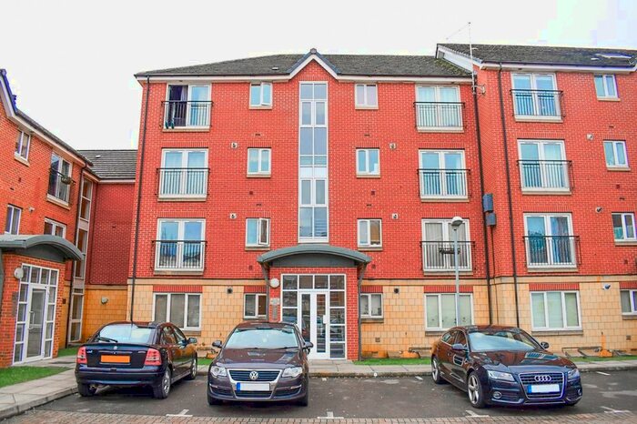 2 Bedroom Flat To Rent In Cleveland Court, Balfour Close, Balfour Road, Northampton, NN2